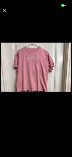 Pink ice cream shop tee shirt. Medium