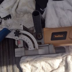 Von Haus biscuit Joyner