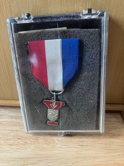 Vintage YMCA Swimmer Medal with Rare Historic Context