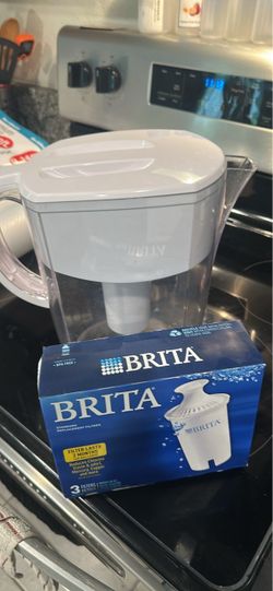 Brita Water Filter Pitcher with Replacement Filters