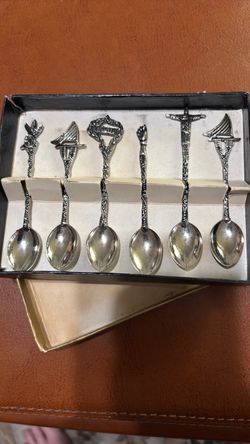 Souvenir spoons 6 w box