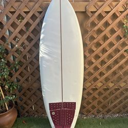 5’5 Moura Surfboards Quad - Locally Shaped SD