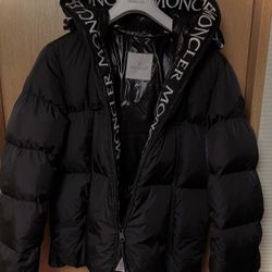 Moncler Montcla Down Jacket 