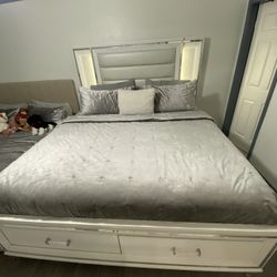 Bedroom Set 
