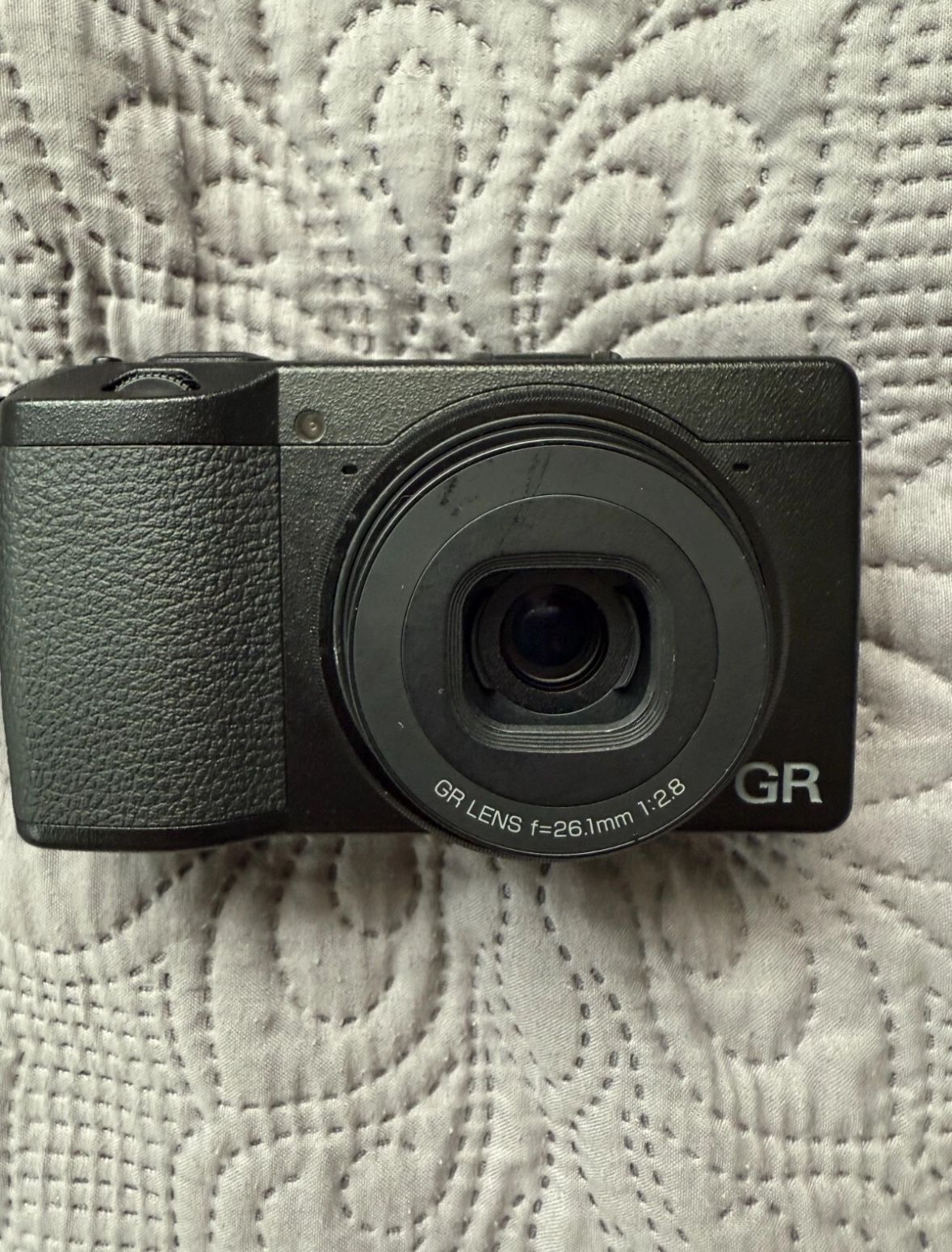 Ricoh GR IIIx Digital Camera 24.24 MP GR Lens 26.1mm F2.8 15284 - Mint
