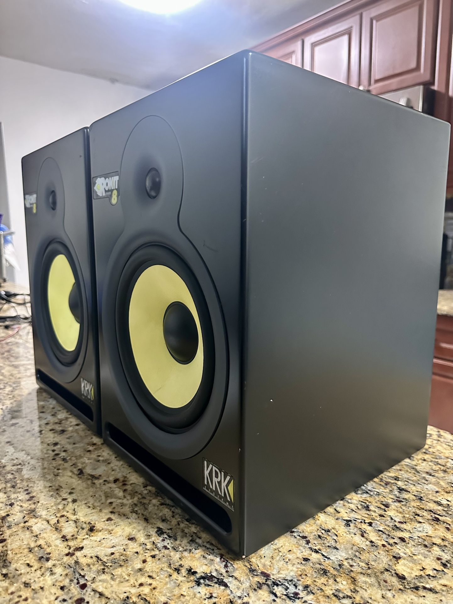 Active Studio Monitors KRK Rokit 8 Working Perfect