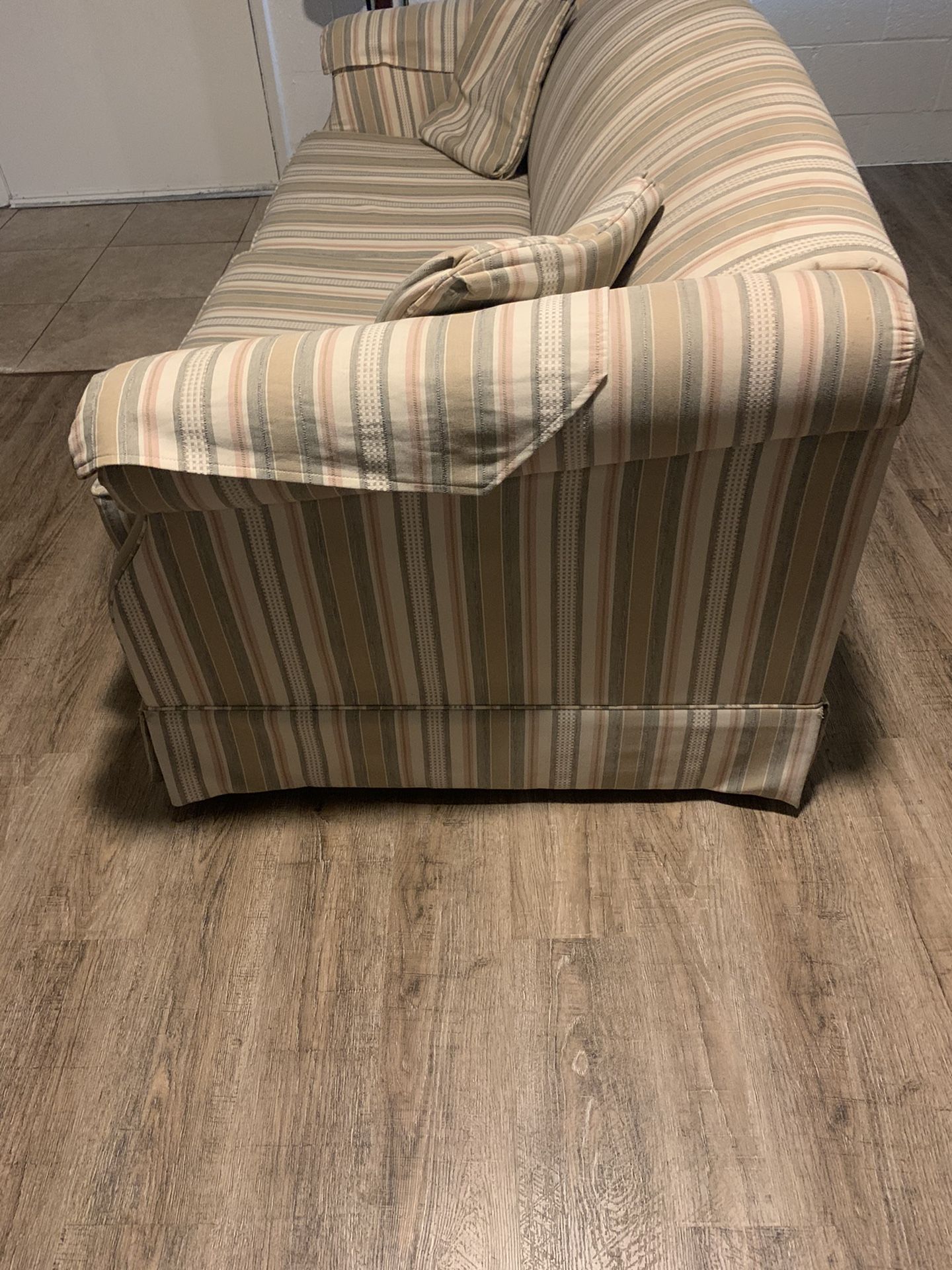Sofa Beds for FREE for Sale in Tucson, AZ OfferUp