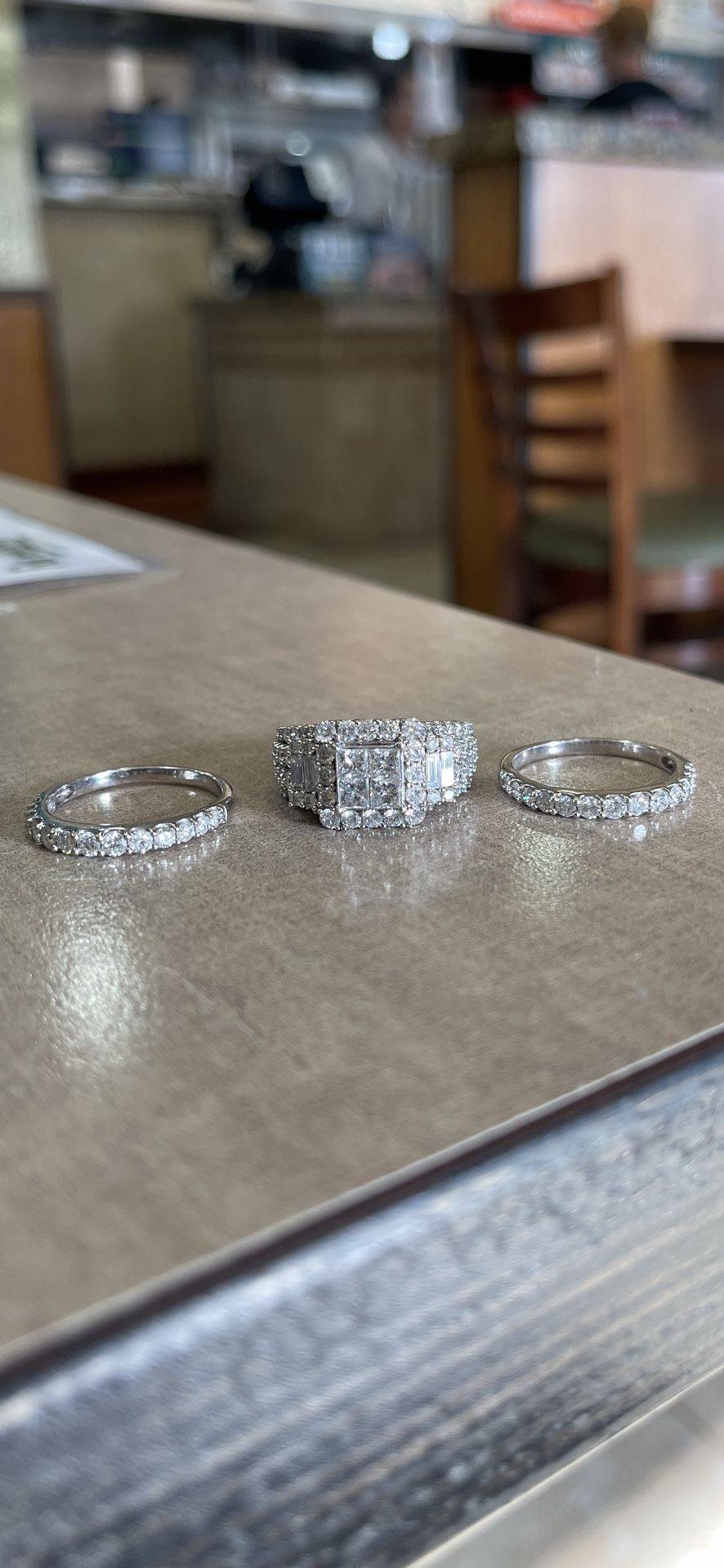EVERY KISS BEGINS WITH KAY’S JEWELRY