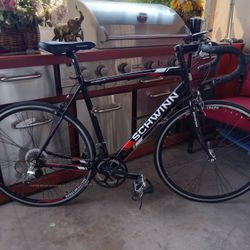 BIKE SCHWINN PHOCUS TIRES SIZE 700C FRAME SIZE LARGER 