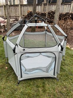 The California Beach Co. Pop-N-Go Playpen Beach Tent
