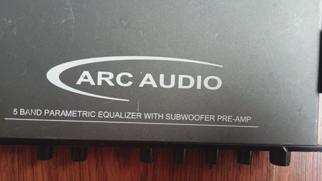 ARC audio 5 band equalizer with sub crossover built in model keq5