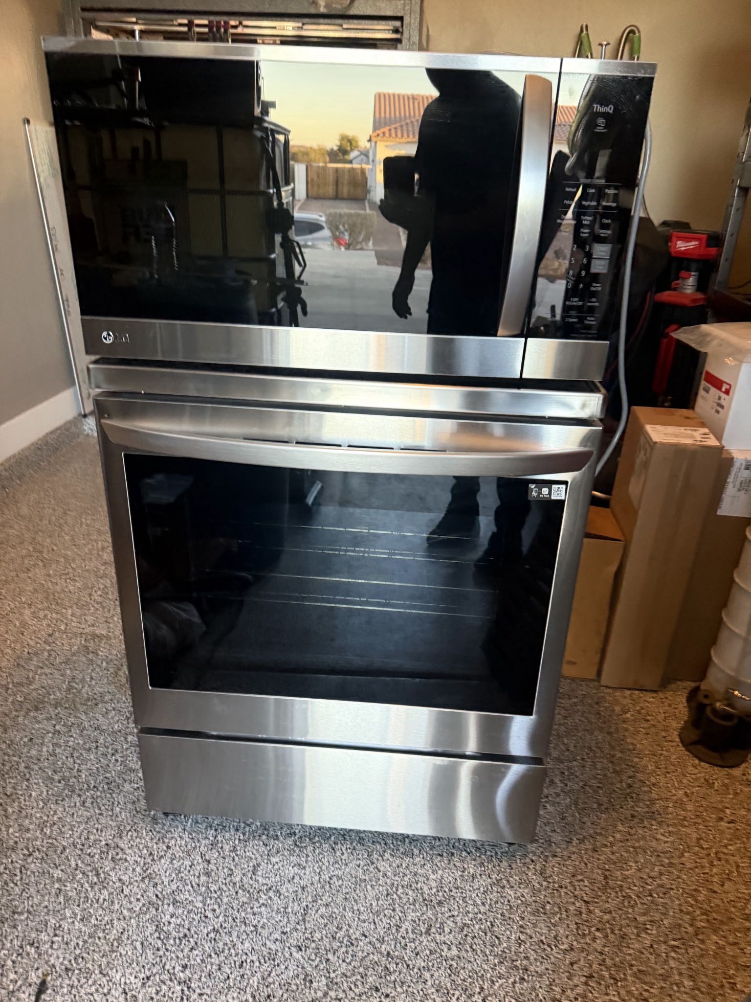 LG Range And Microwave Overhead