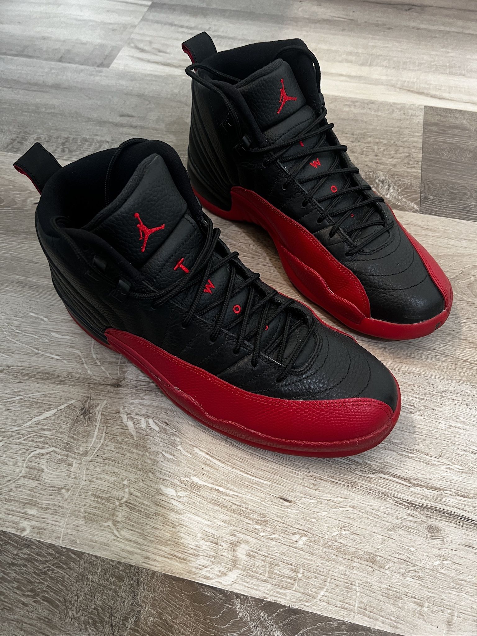 Jordan 12 Flu Game Sz 9.5