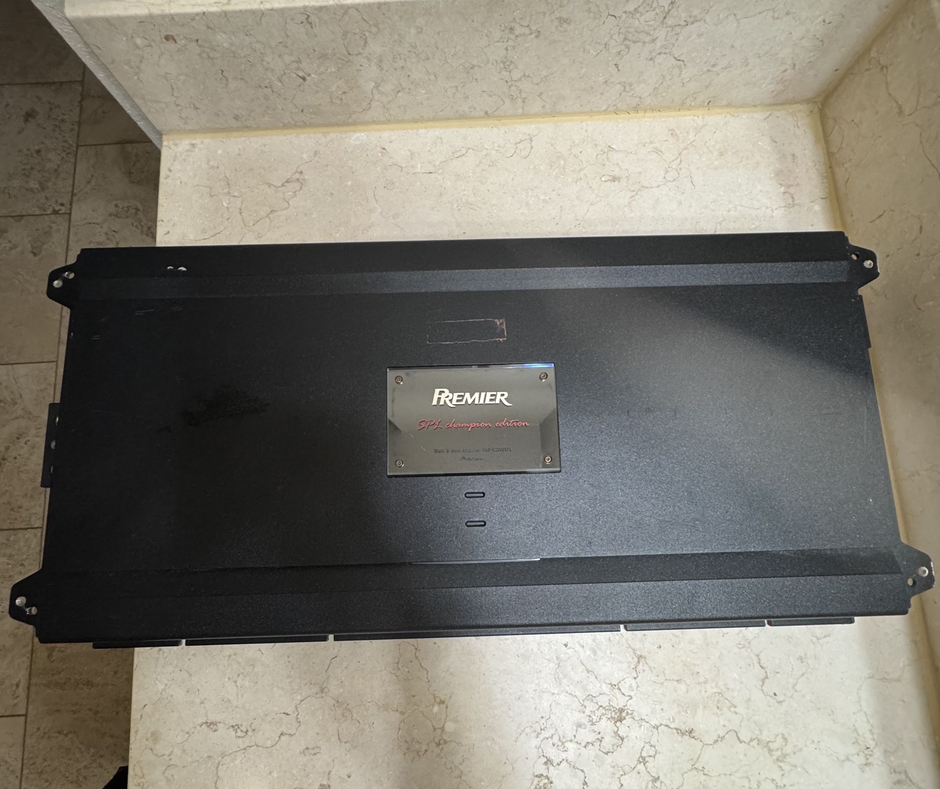 Pioneer PRS-D2000SPL mono amplifier - Great Condition