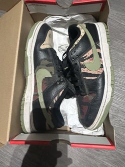 Crazy Camo Nike Dunks Size 8 Mens Used 