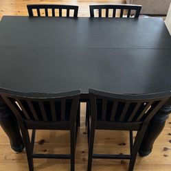 Kitchen/Dining table