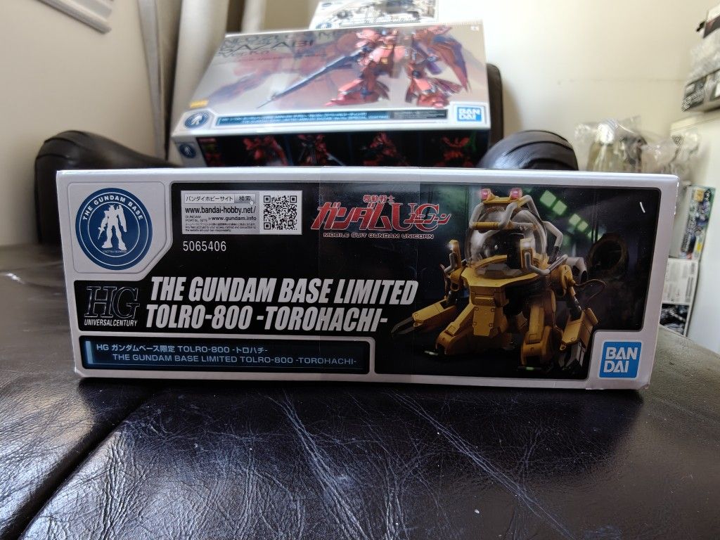 Gundam base limited TOLRO 800 TOROHACHI