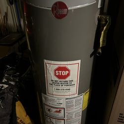 40 Gallon Gas Rheem Water Heater Works Great No Issues