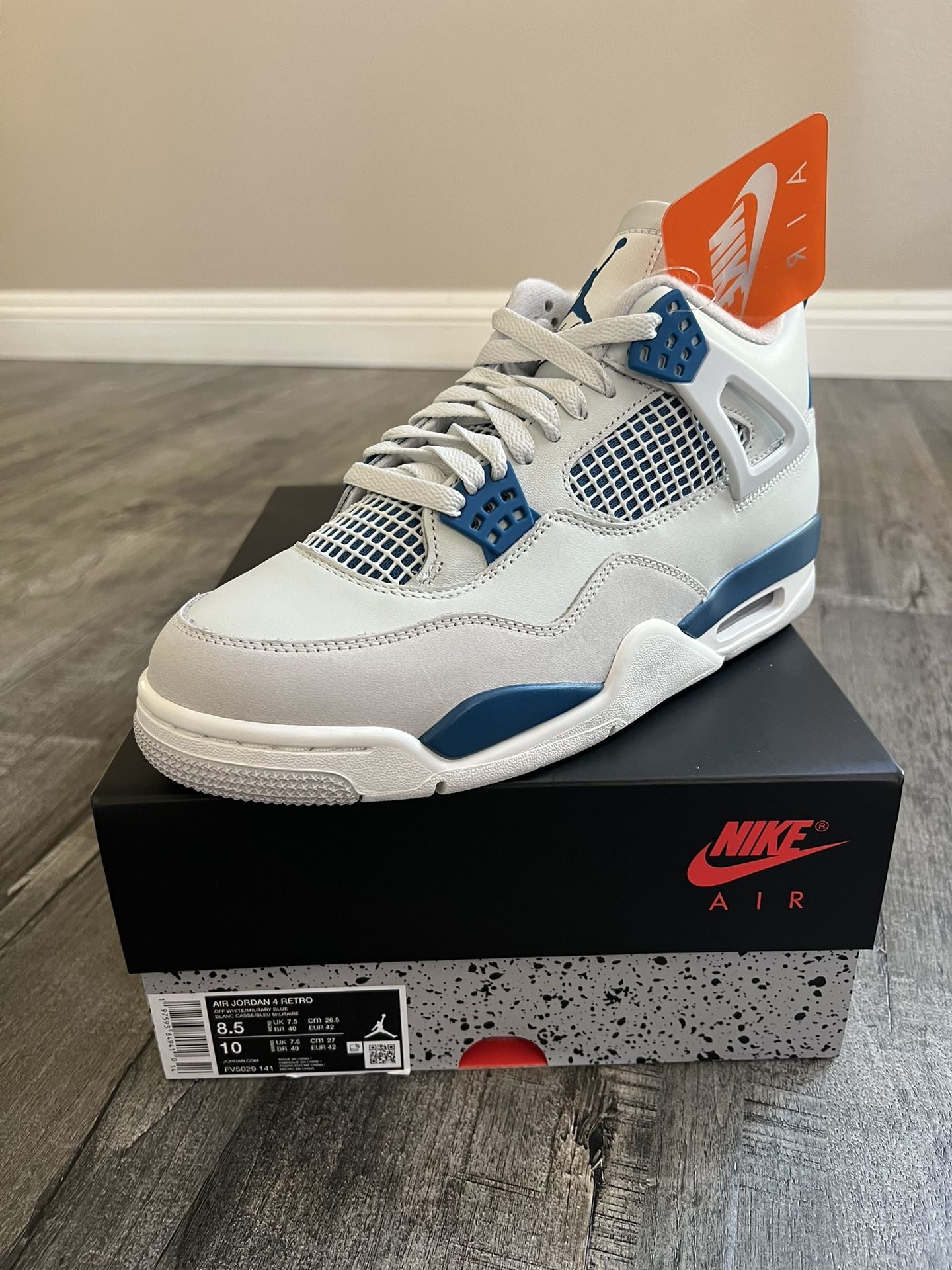 (Size 8.5) Nike Air Jordan 4, Military Blue