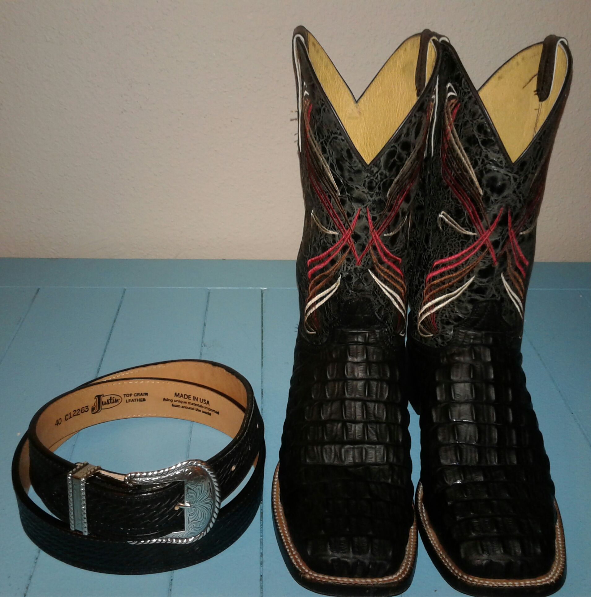 Bota cavenders y cinto Justin