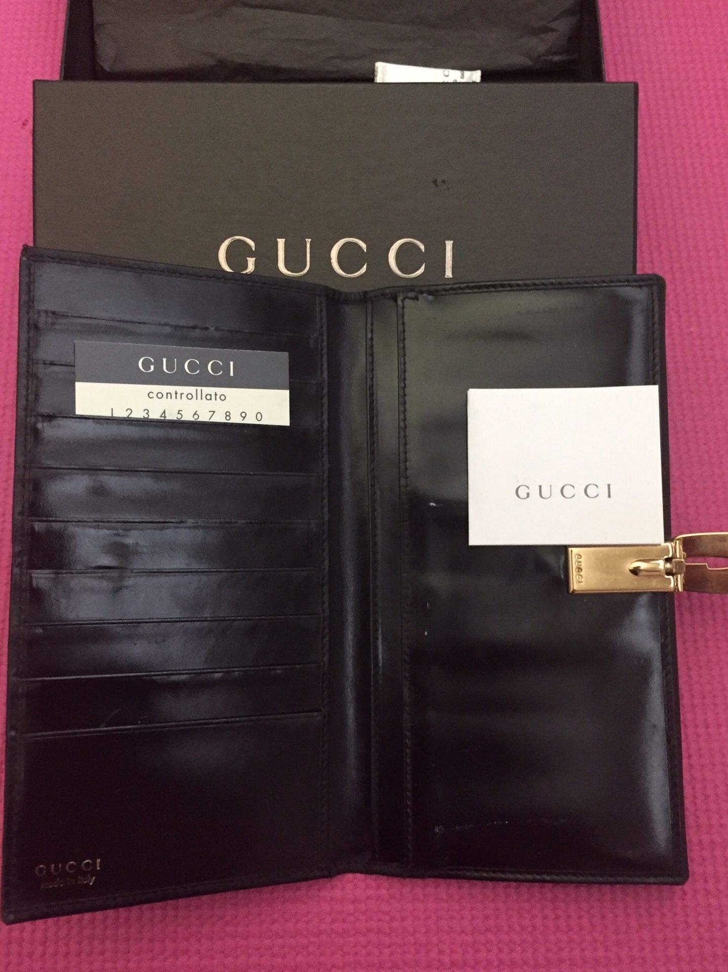Gucci Vintage Black Leather Wallet Authentic
