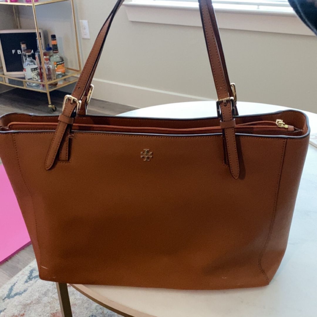 Tory Burch Brown Tote for Sale in Austin, TX - OfferUp