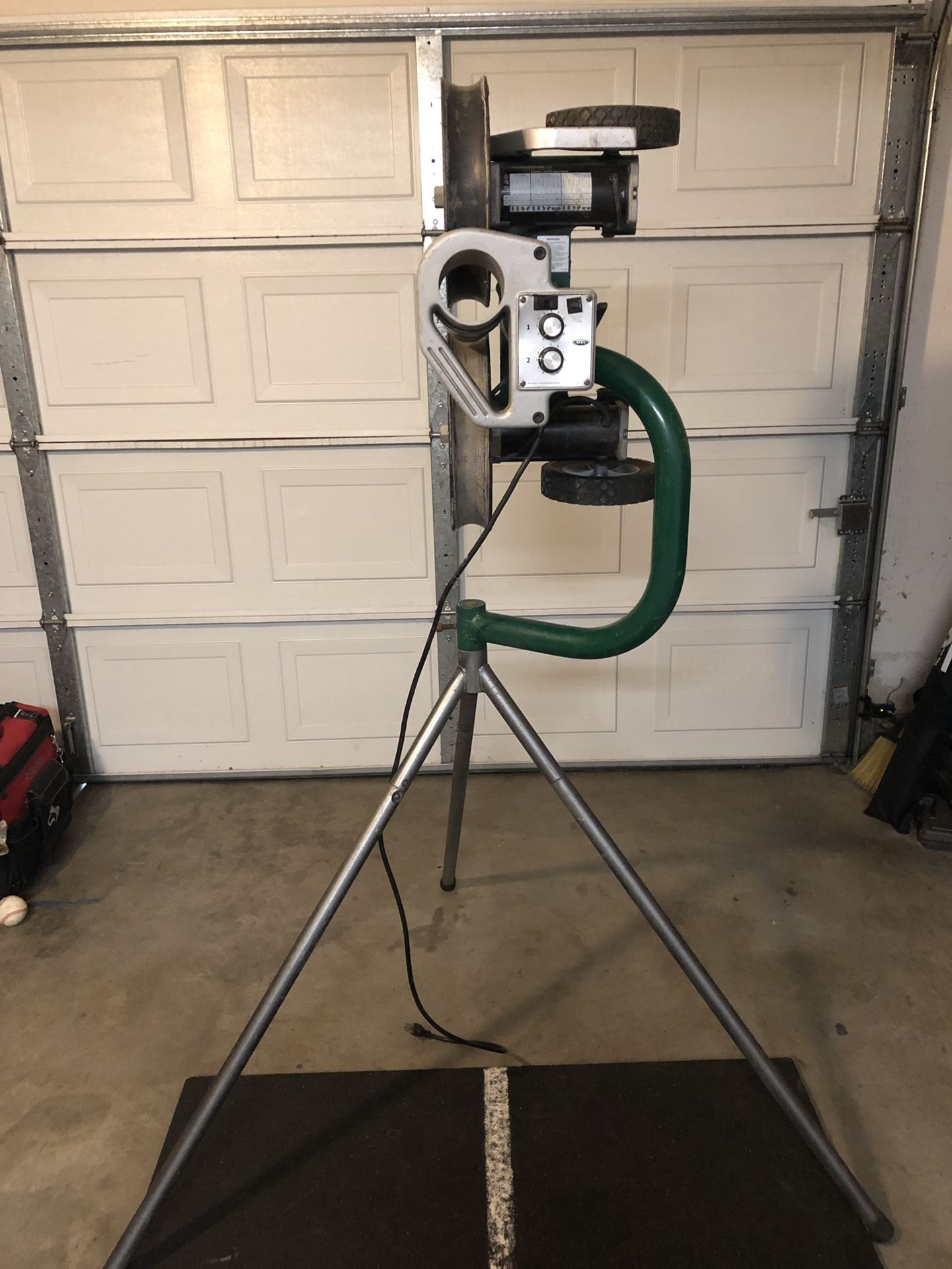 Atec Casey pro pitching machine