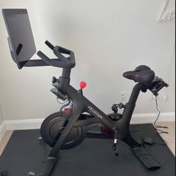 New 2024 Peloton Bike Plus, ~15 Rides