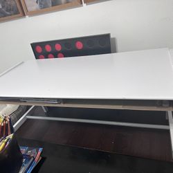 Crate & Barrel Kids Table With Chairs 