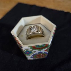 Mans White Gold Diamond Ring Size 10