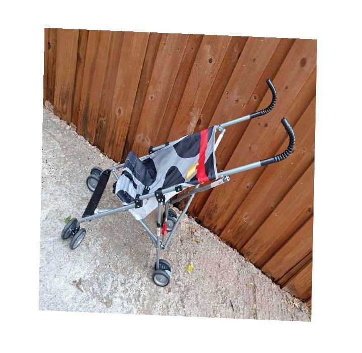 Children's Buggy – Protected and Stylish for Today's Families task question