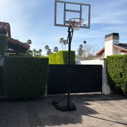 Basketball Hoop 