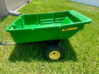 EUC John Deere 7P Poly Tow-Behind Utility Cart **LOCAL PICK-UP ONLY