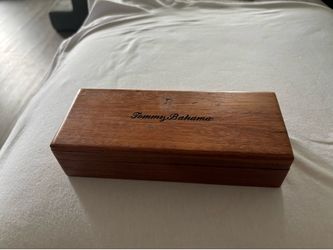 Tommy Bahama Rosewood Corkscrew
