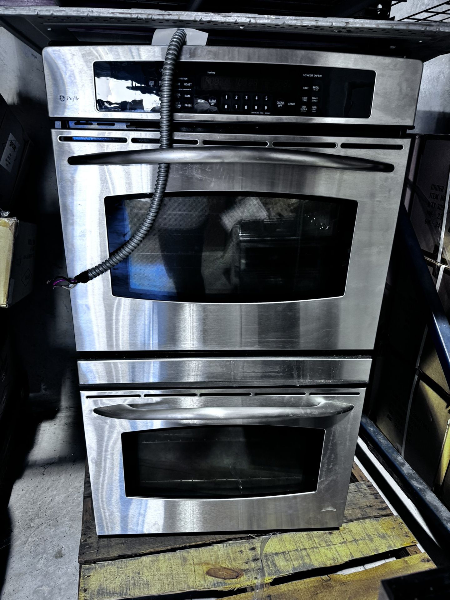 Oven G.E. Microwave