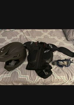 Alpine Stars Youth Jacket, Fox Helmet, Scott Goggles