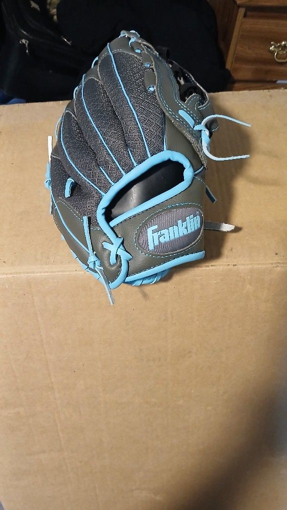 Franklin Youth Mitt