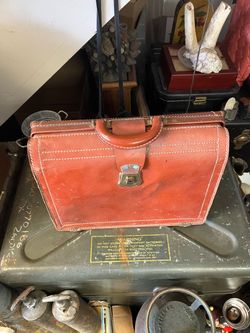 Vintage Brown Leather satchel
