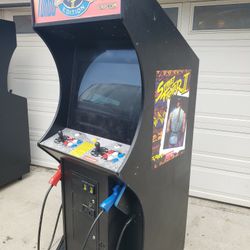 Arcade Game With 10k Games Works Good. 27 Inch Lcd Free Delivery 