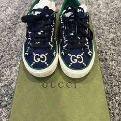 Gucci 1977 Womens Sneaker- Sz 34.5