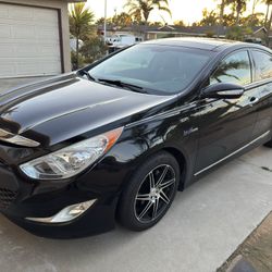 2013 Hyundai Sonata Hybrid