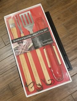New BBQ Master 4-Piece Tool Set
