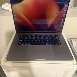 MacBook Pro 16” M2 1TB SSD  16GB ram