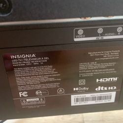 INSIGNIA LED  40-Inch TV w/remote  (NEW!!)