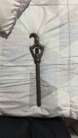 Hydrant key