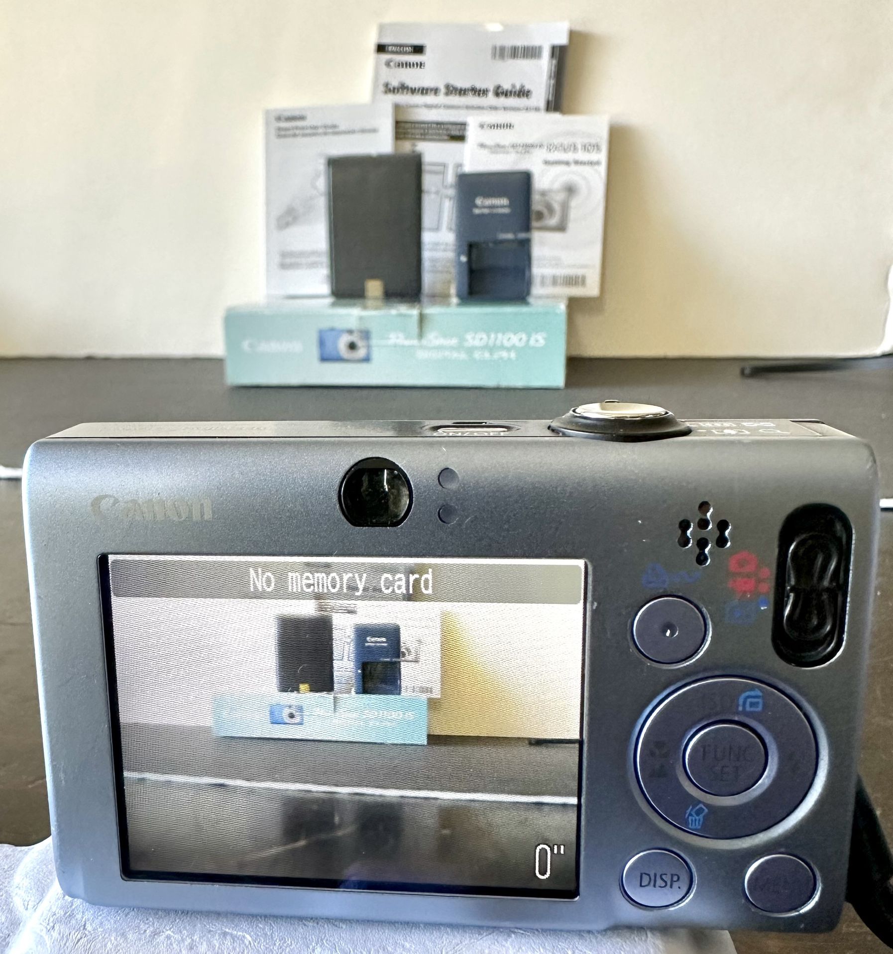 Canon PowerShot Digital ELPH SD1100 IS Digital IXUS 80 IS 8.0MP Digital