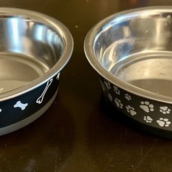 2 Stainless Steel Pet Bowls & Pet Toys