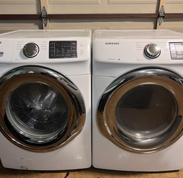 Samsung Front Load Washer & Dryer Set with Steam
