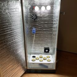 Hydroponic indoor self contained grow setup