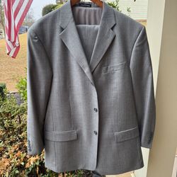 Elegant Perry Ellis Gray Suit for Men - Size 44R